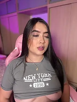 Emiily Moore1 online show from 02.18.26