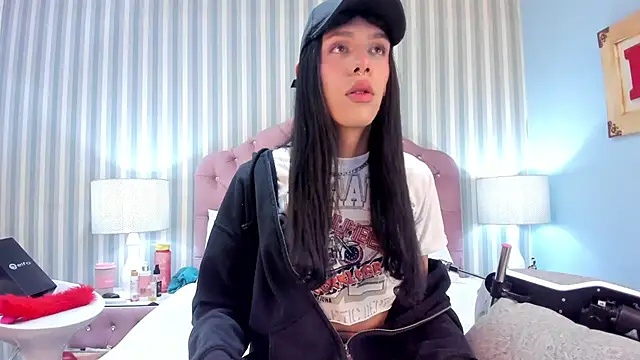 RayvenColliva online show from 09.16.25