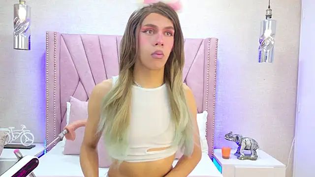 RayvenColliva online show from 10.18.25