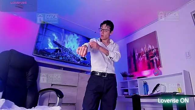 Briam Hornet  online show from 09.19.25