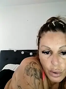 canariamorbosa online show from 10.16.25