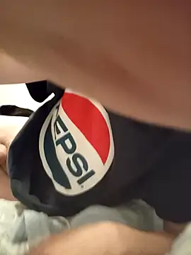 Snapshot of oscartres chatting on 11.01.25 oscartres online show from 11.01.25