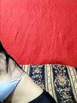 Snapshot of Vyxen__ chatting on 09.18.25 Vyxen   online show from 09.18.25