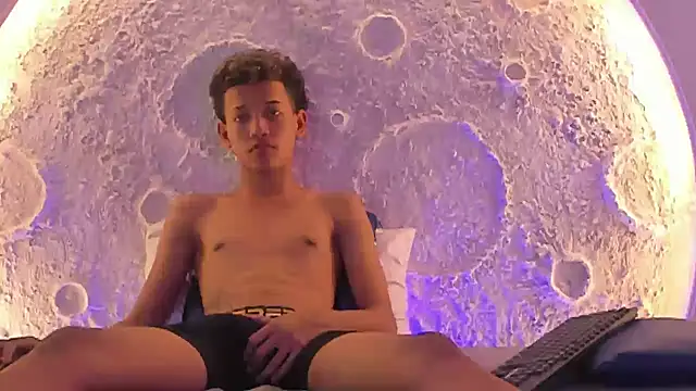  Noah19 online show from 10.06.25