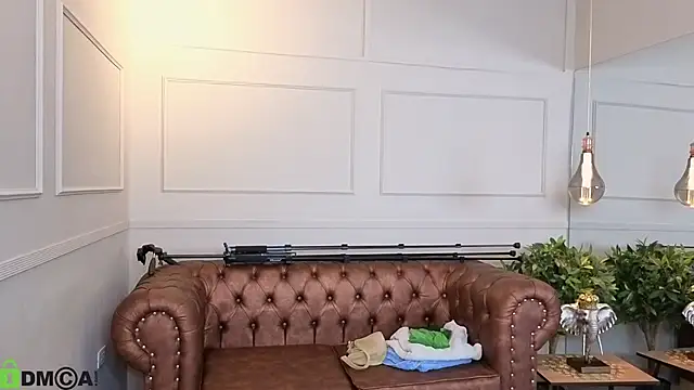 Lollipop Rose online show from 10.14.25