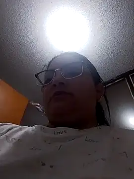 tiffany Johnson1 online show from 10.05.25