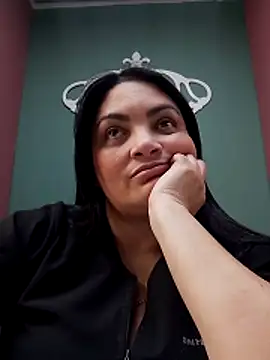 tiffany Johnson1 online show from 11.13.25