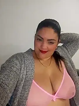 tiffany Johnson1 online show from 11.23.25