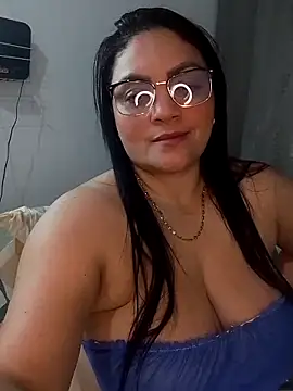 tiffany Johnson1 online show from 01.16.26