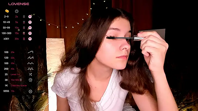 amy cute cat online show from 10.15.25