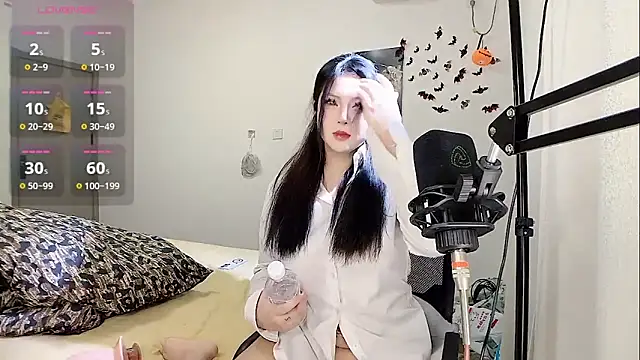 medusanamei online show from 10.30.25