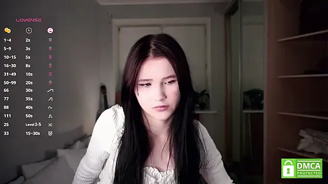 Snapshot of DelphaDivenere chatting on 09.14.25 DelphaDivenere online show from 09.14.25