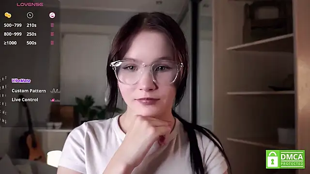 DelphaDivenere online show from 09.24.25