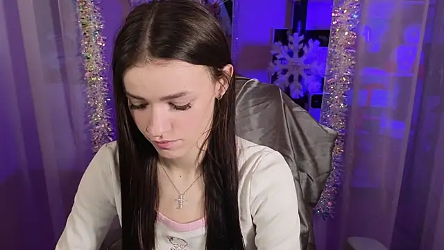 E l i z e  online show from 01.14.26