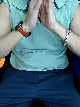 Snapshot of chocolate_alone chatting on 10.10.25 chocolate alone online show from 10.10.25