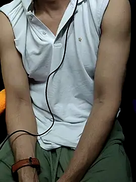 Snapshot of chocolate_alone chatting on 10.17.25 chocolate alone online show from 10.17.25