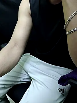 chocolate alone online show from 11.11.25