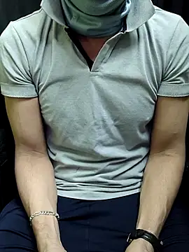 Snapshot of chocolate_alone chatting on 02.01.26 chocolate alone online show from 02.01.26