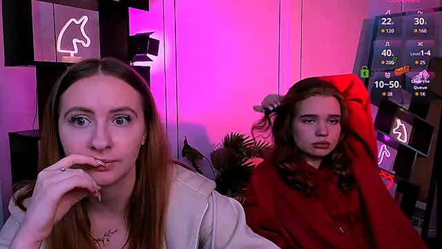 mila glow1 online show from 11.08.25