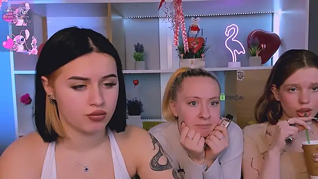 Snapshot of mila_glow1 chatting on 02.15.26 mila glow1 online show from 02.15.26