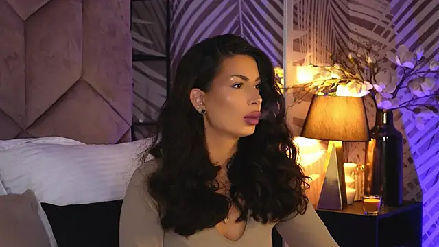 EvaRhea online show from 11.07.25