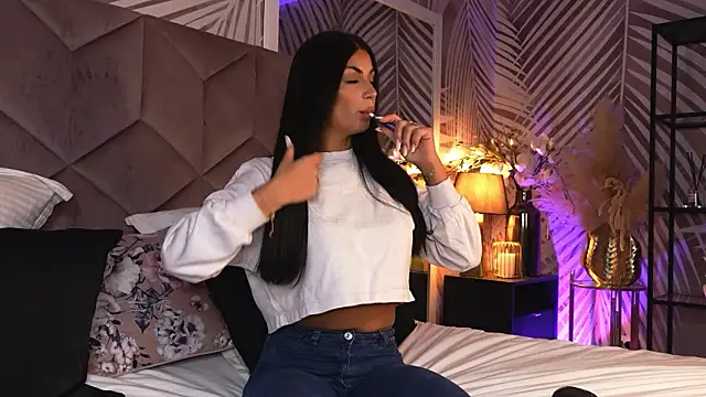 EvaRhea online show from 03.23.26