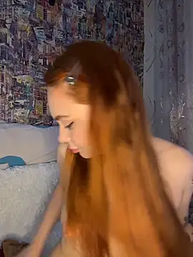 LunaMillie online show from 04.06.26