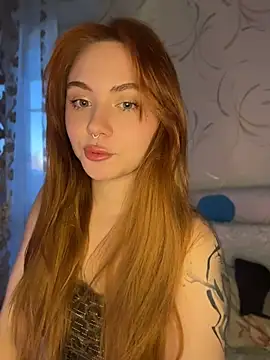 LunaMillie online show from 04.14.26