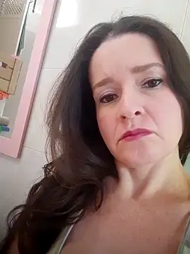 Snapshot of _anita_rojas chatting on 10.17.25  anita rojas online show from 10.17.25