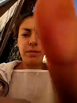 LenaBloomy online show from 10.20.25