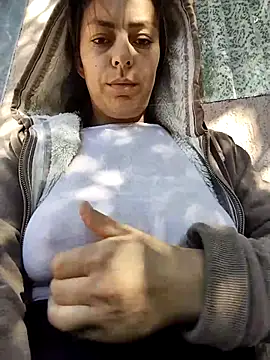 LenaBloomy online show from 10.25.25