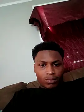 Snapshot of Dropdingo chatting on 10.20.25 Dropdingo online show from 10.20.25