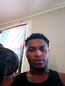 Snapshot of Dropdingo chatting on 10.21.25 Dropdingo online show from 10.21.25