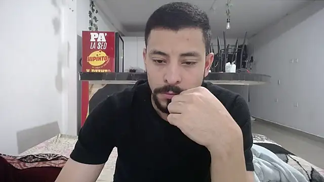 Snapshot of yohacriss chatting on 09.20.25 yohacriss online show from 09.20.25