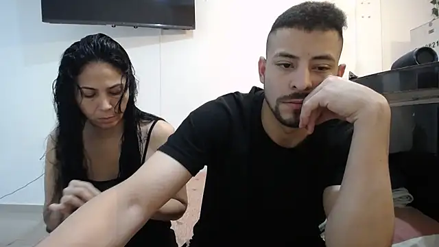 Snapshot of yohacriss chatting on 10.17.25 yohacriss online show from 10.17.25