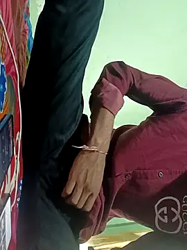 Snapshot of uniquesexyboy5689 chatting on 10.08.25 uniquesexyboy5689 online show from 10.08.25