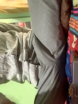 Snapshot of uniquesexyboy5689 chatting on 10.10.25 uniquesexyboy5689 online show from 10.10.25