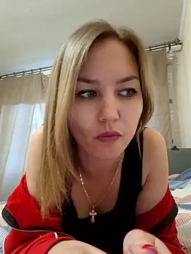 Snapshot of VeroLoverx chatting on 10.01.25 VeroLoverx online show from 10.01.25