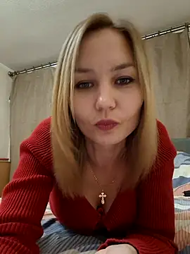 Snapshot of VeroLoverx chatting on 10.06.25 VeroLoverx online show from 10.06.25