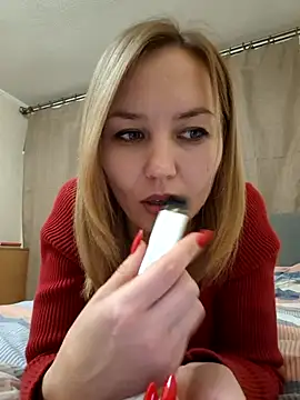 Snapshot of VeroLoverx chatting on 10.14.25 VeroLoverx online show from 10.14.25