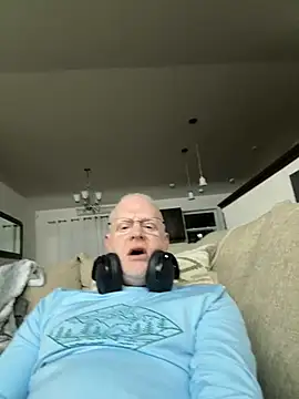 1Silverfox4you online show from 01.12.26