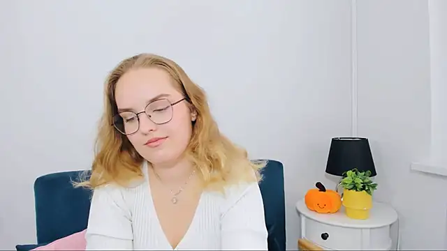 AliceCrazy69 online show from 11.14.25