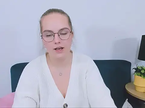 AliceCrazy69 online show from 12.16.25