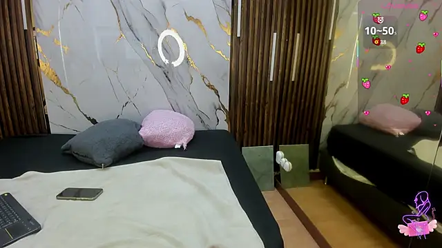 VictoriaDuart online show from 11.02.25