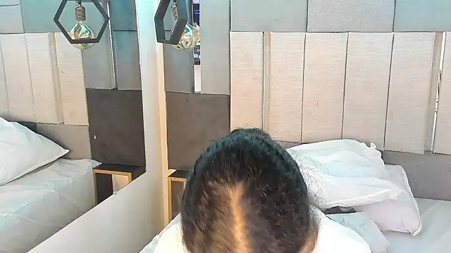 VictoriaDuart online show from 02.13.26