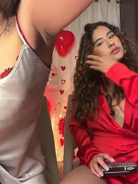  Sara london  online show from 02.04.26