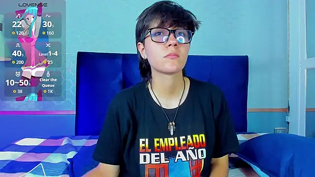 Snapshot of Tsuki_Maru chatting on 11.01.25 Tsuki Maru online show from 11.01.25