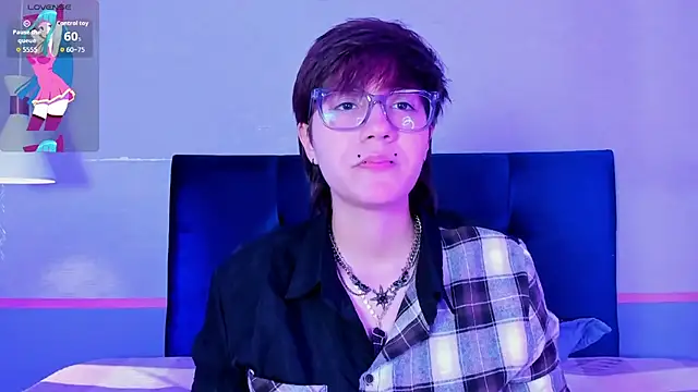 Tsuki Maru online show from 02.05.26