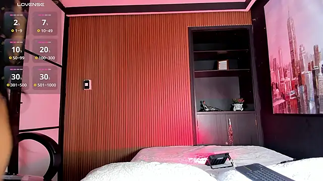 BritanyBrown  online show from 11.21.25