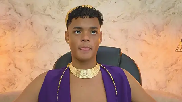 Valentino Thompson online show from 10.22.25